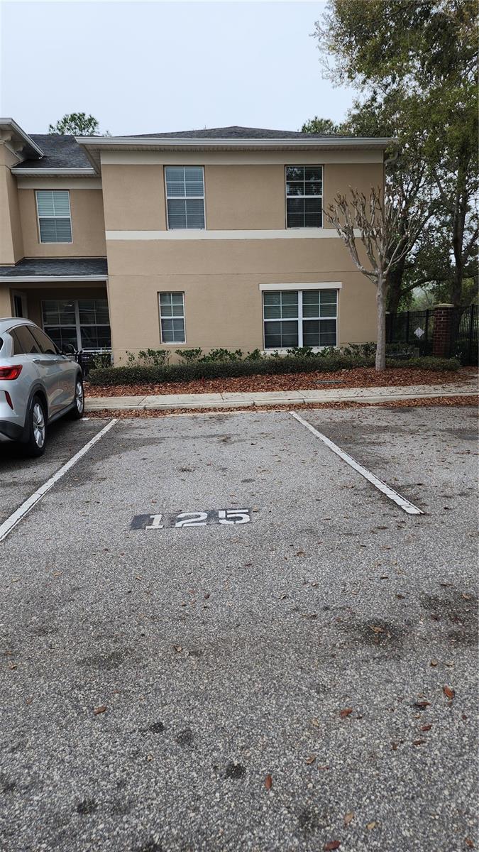 AMBERLEE TWNHMS - Residential