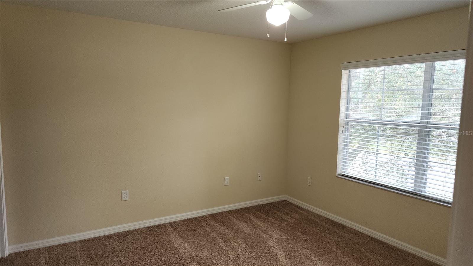 AMBERLEE TWNHMS - Residential