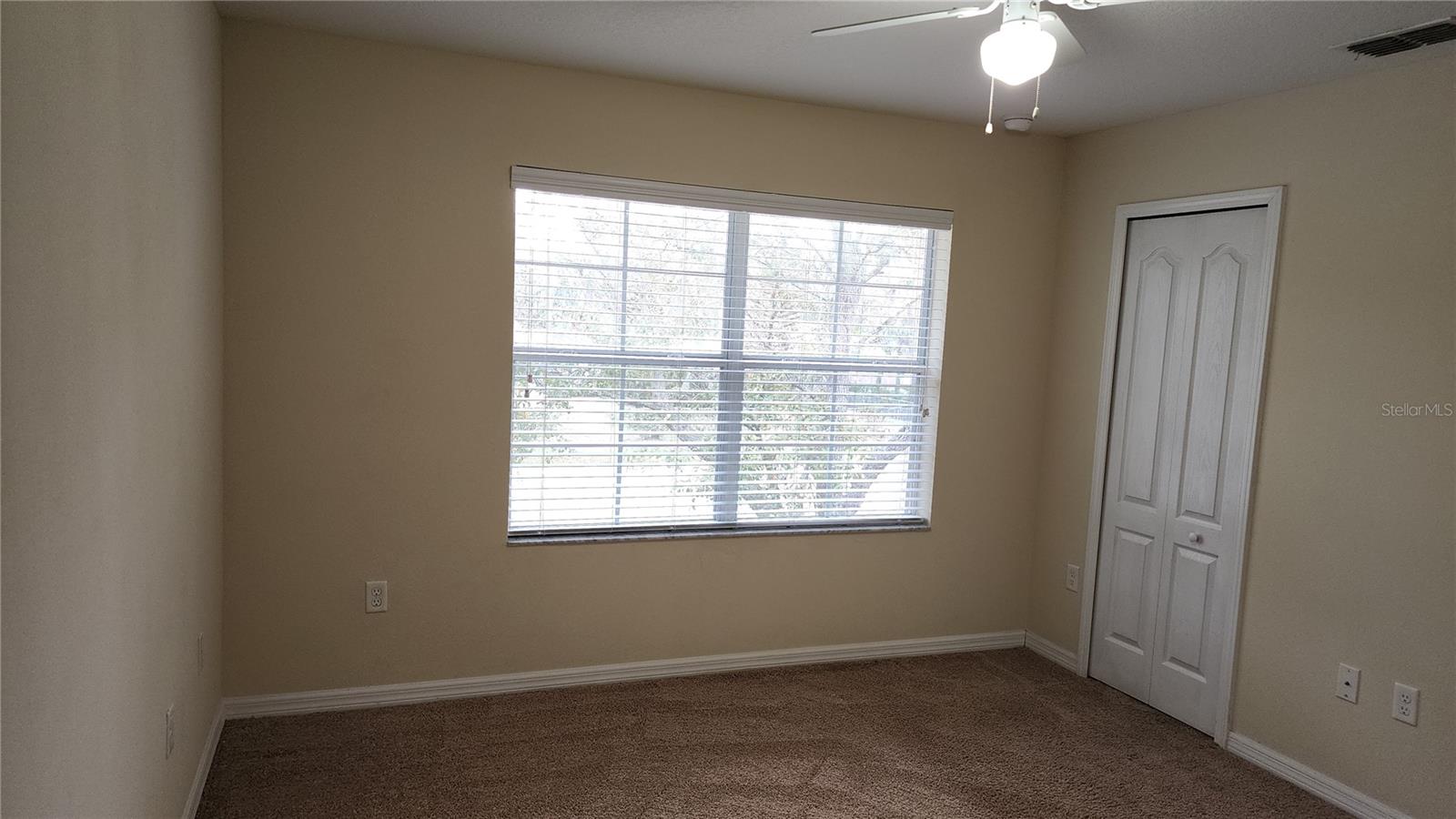 AMBERLEE TWNHMS - Residential