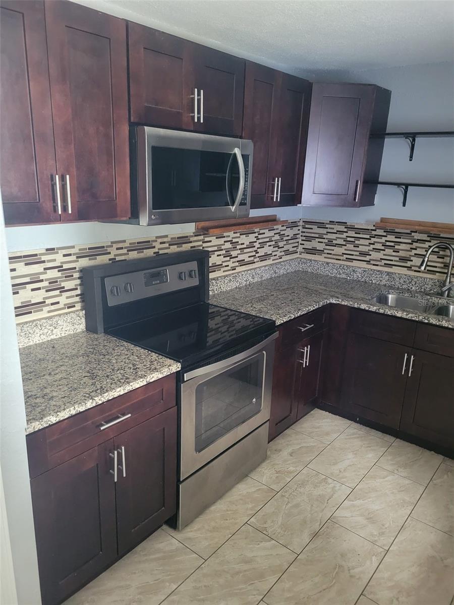 LAKE IDYLL ESTATES - Residential Lease