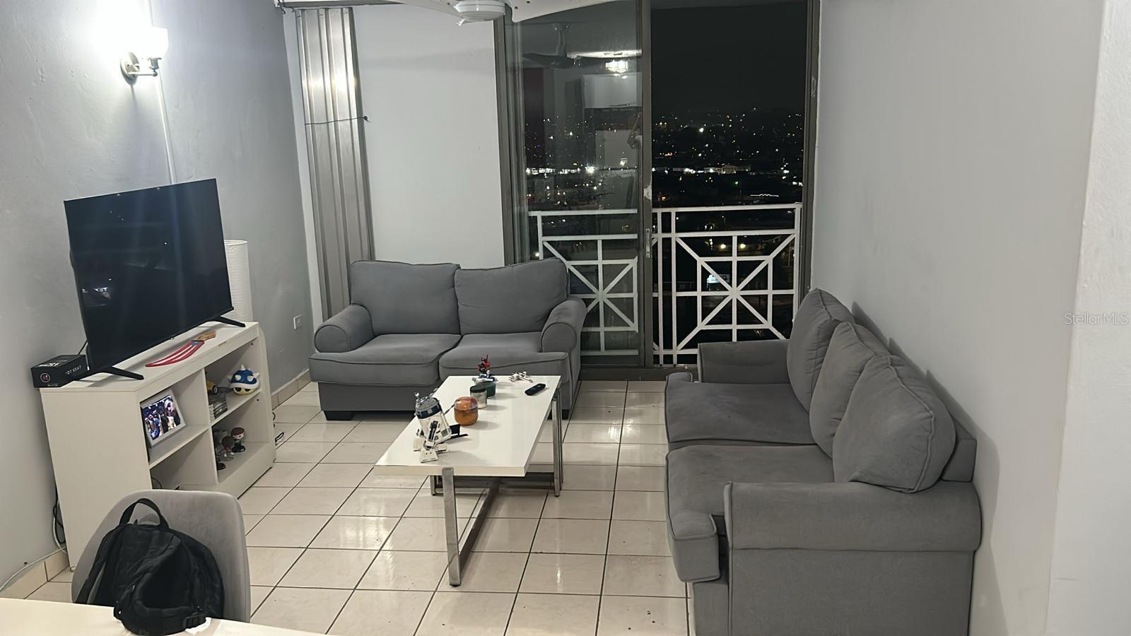 TORRES DEL PARQUE SUR COND. APT 1605 - Residential