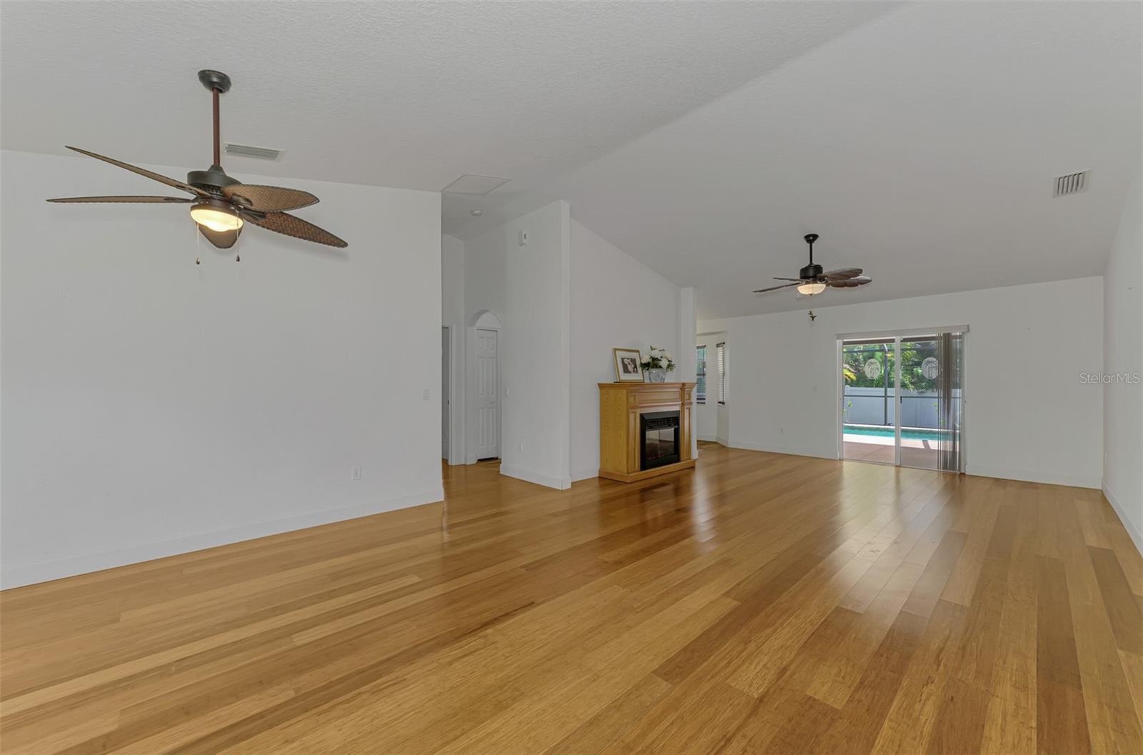 PORT CHARLOTTE 20 - Residential