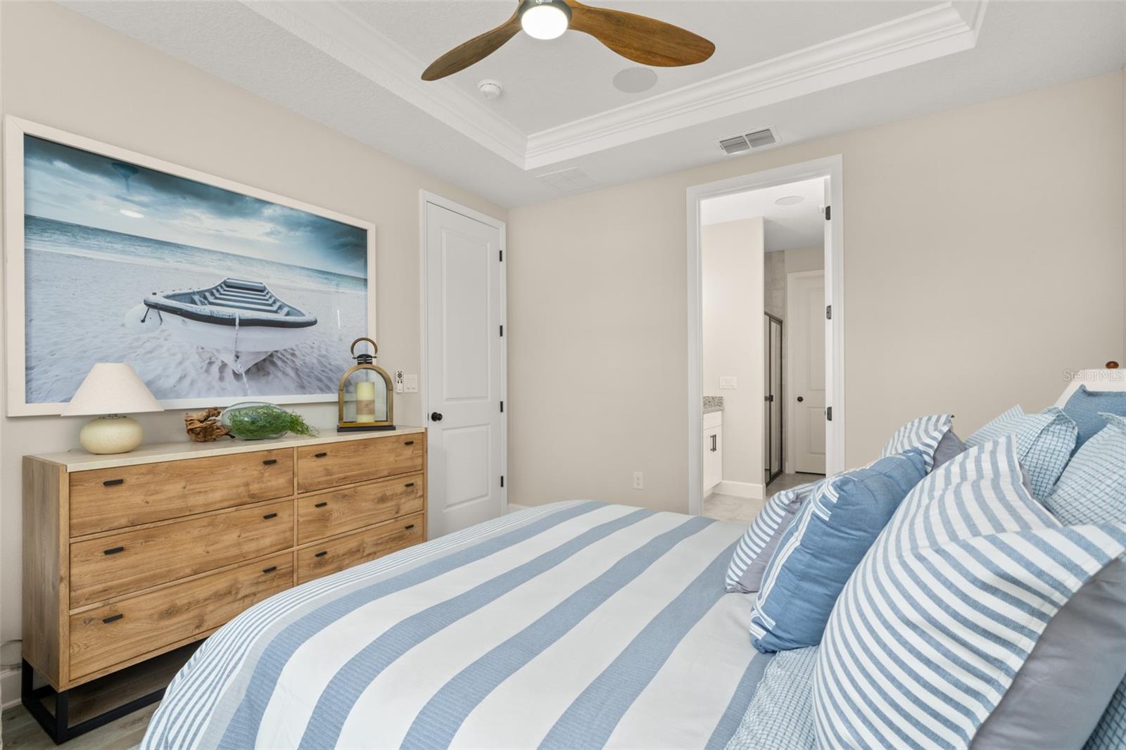 SUN N LAKE - Residential