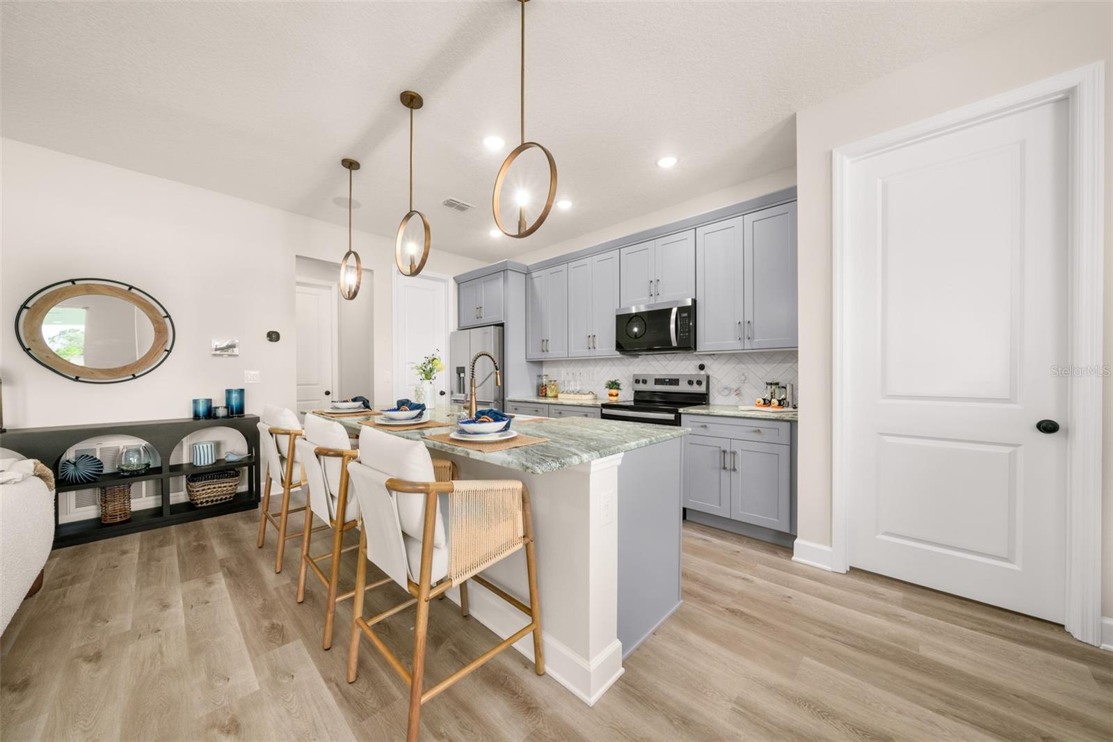 SUN N LAKE - Residential