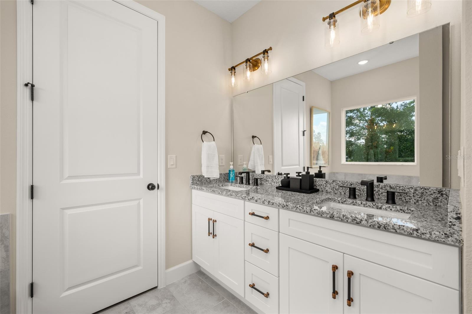 SUN N LAKE - Residential