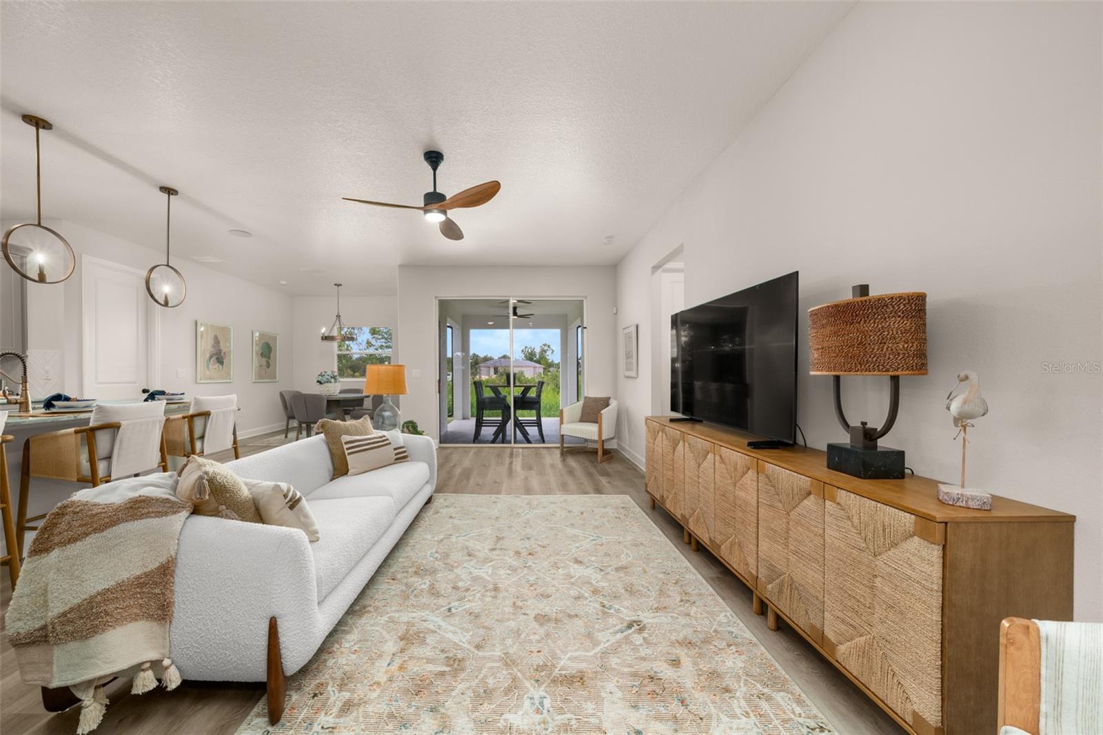 SUN N LAKE - Residential