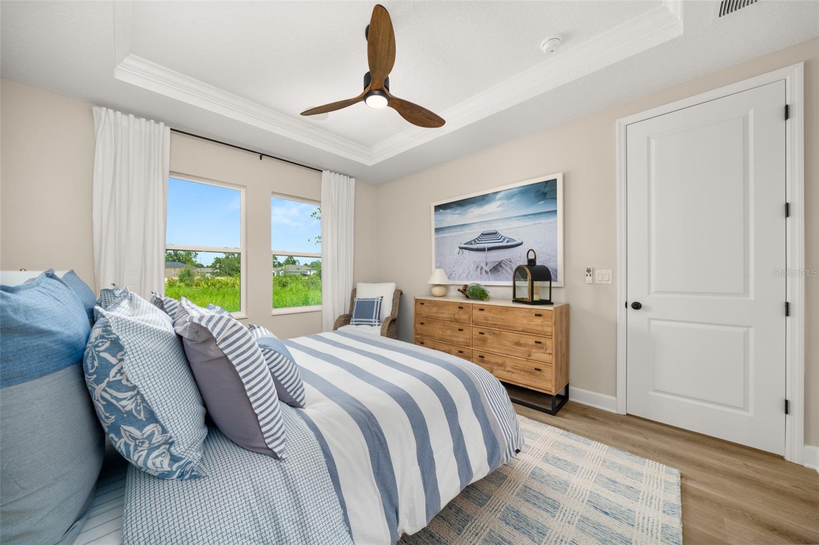 SUN N LAKE - Residential