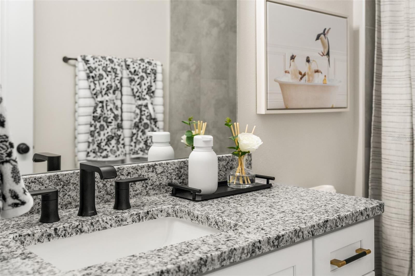 SUN N LAKE - Residential