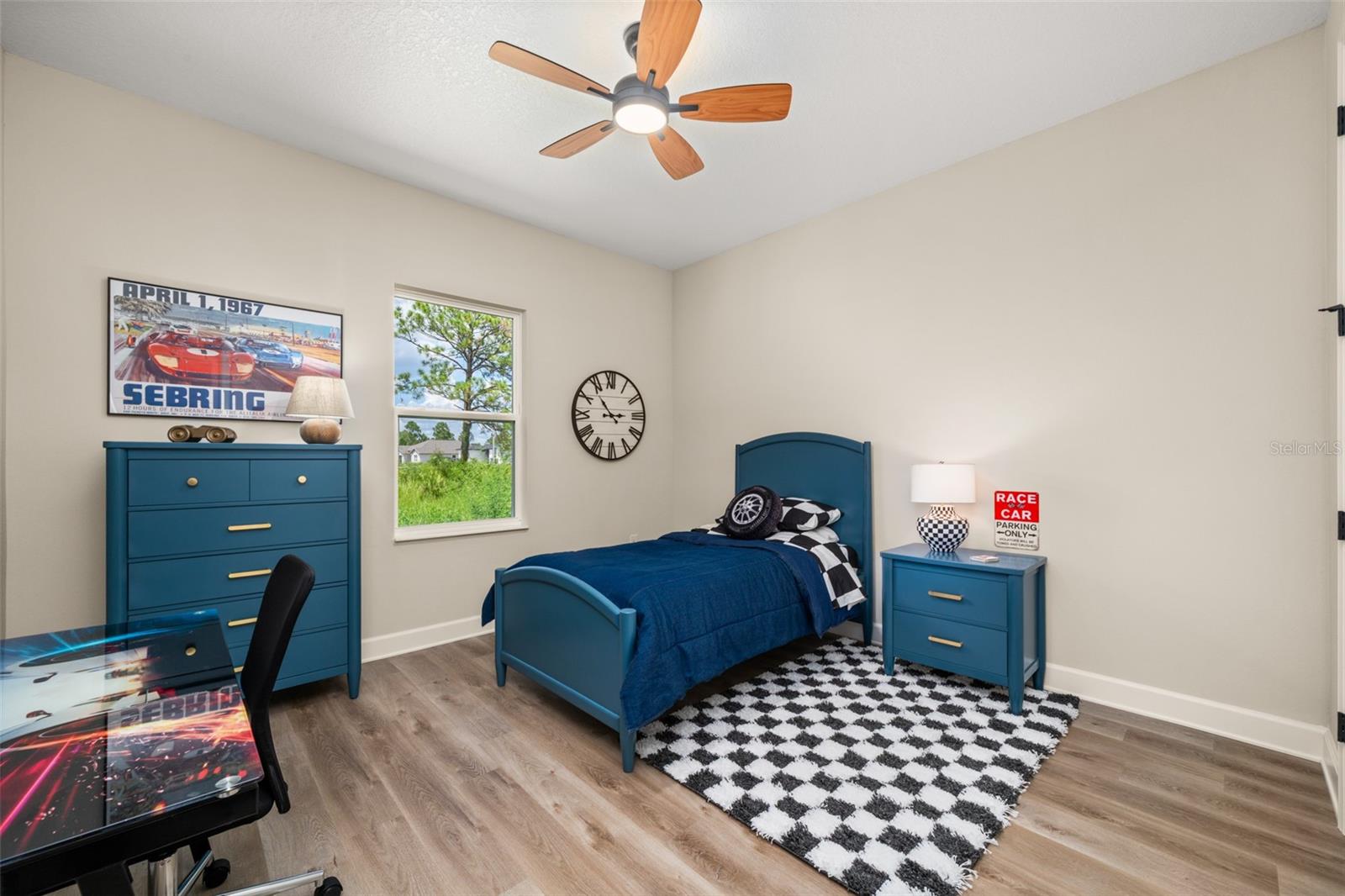 SUN N LAKE - Residential