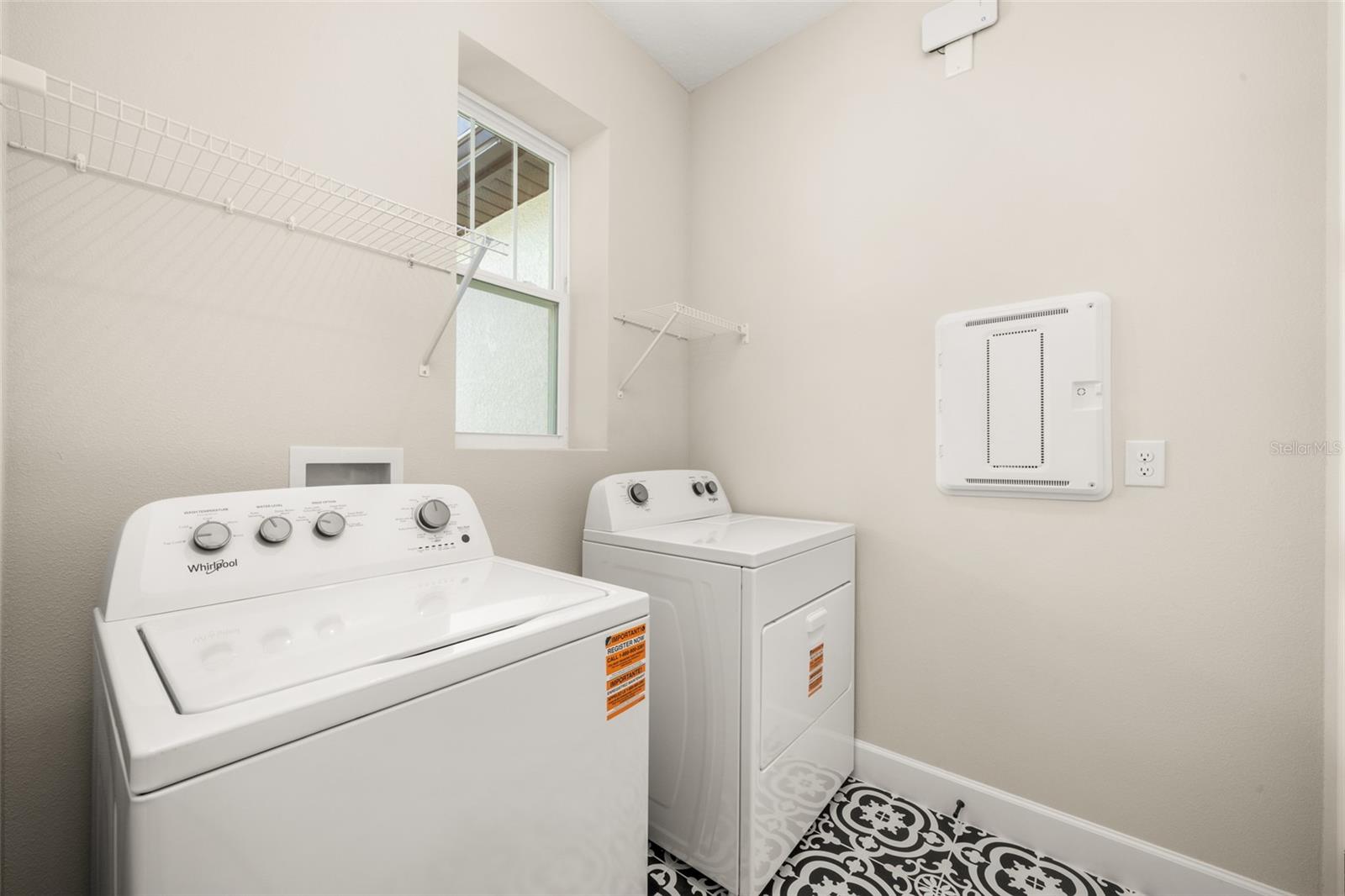 SUN N LAKE - Residential