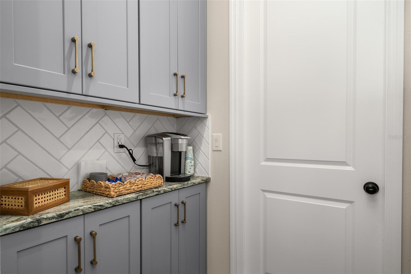 SUN N LAKE - Residential