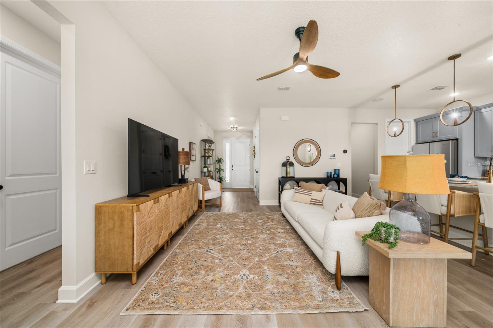 SUN N LAKE - Residential