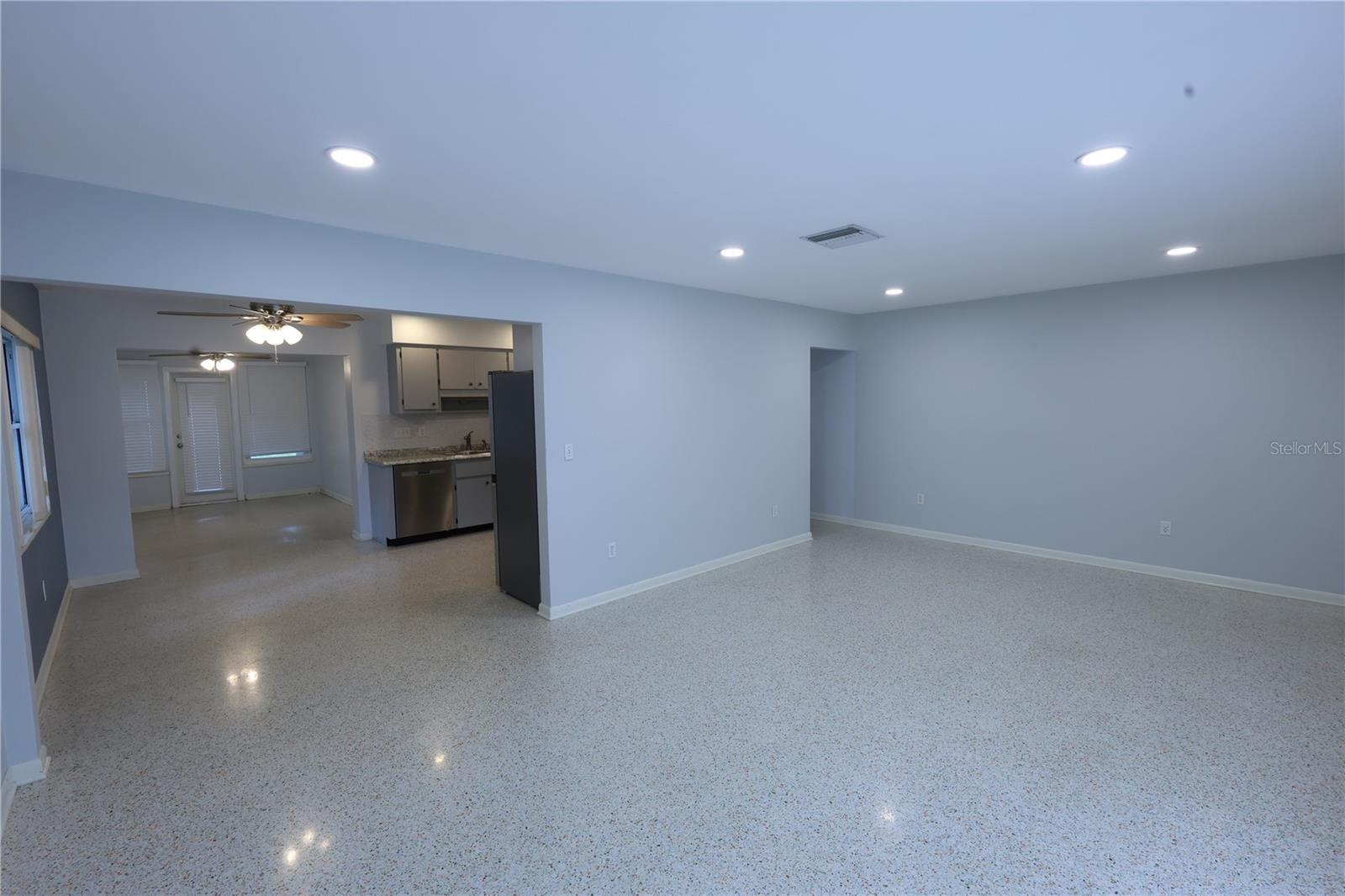 PEALE PARK - Residential Lease