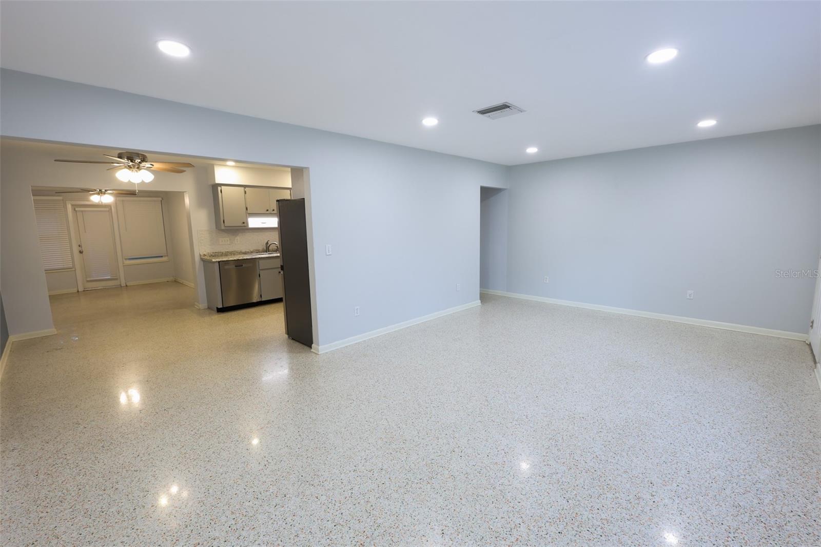 PEALE PARK - Residential Lease