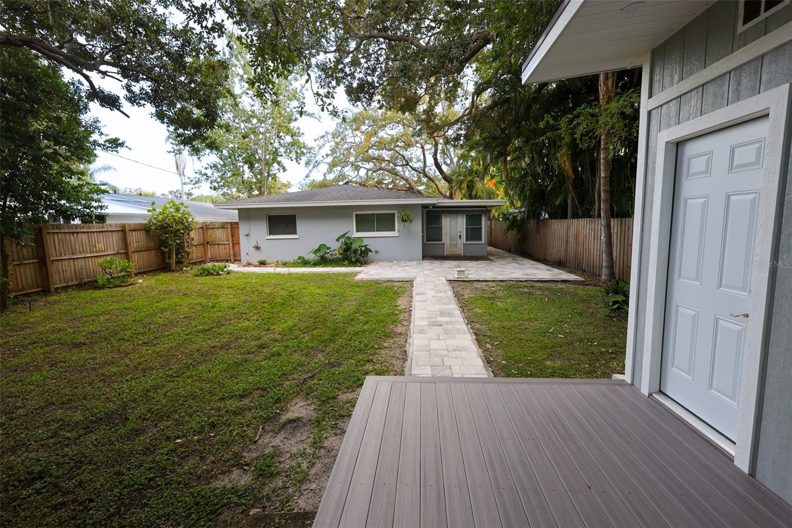 PEALE PARK - Residential Lease