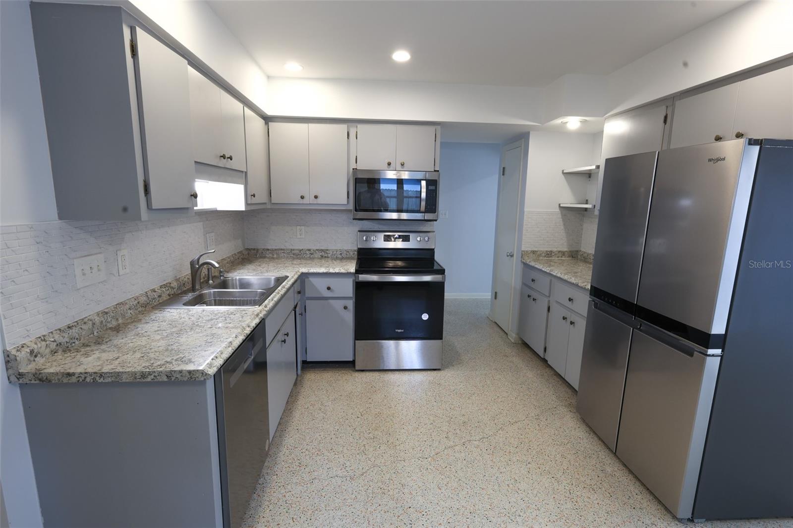 PEALE PARK - Residential Lease