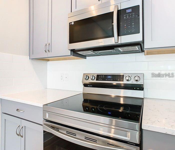 SPECTRUM AT REUNION PH 2 - Residential Lease