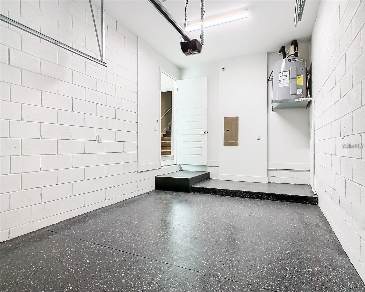 SPECTRUM AT REUNION PH 2 - Residential Lease