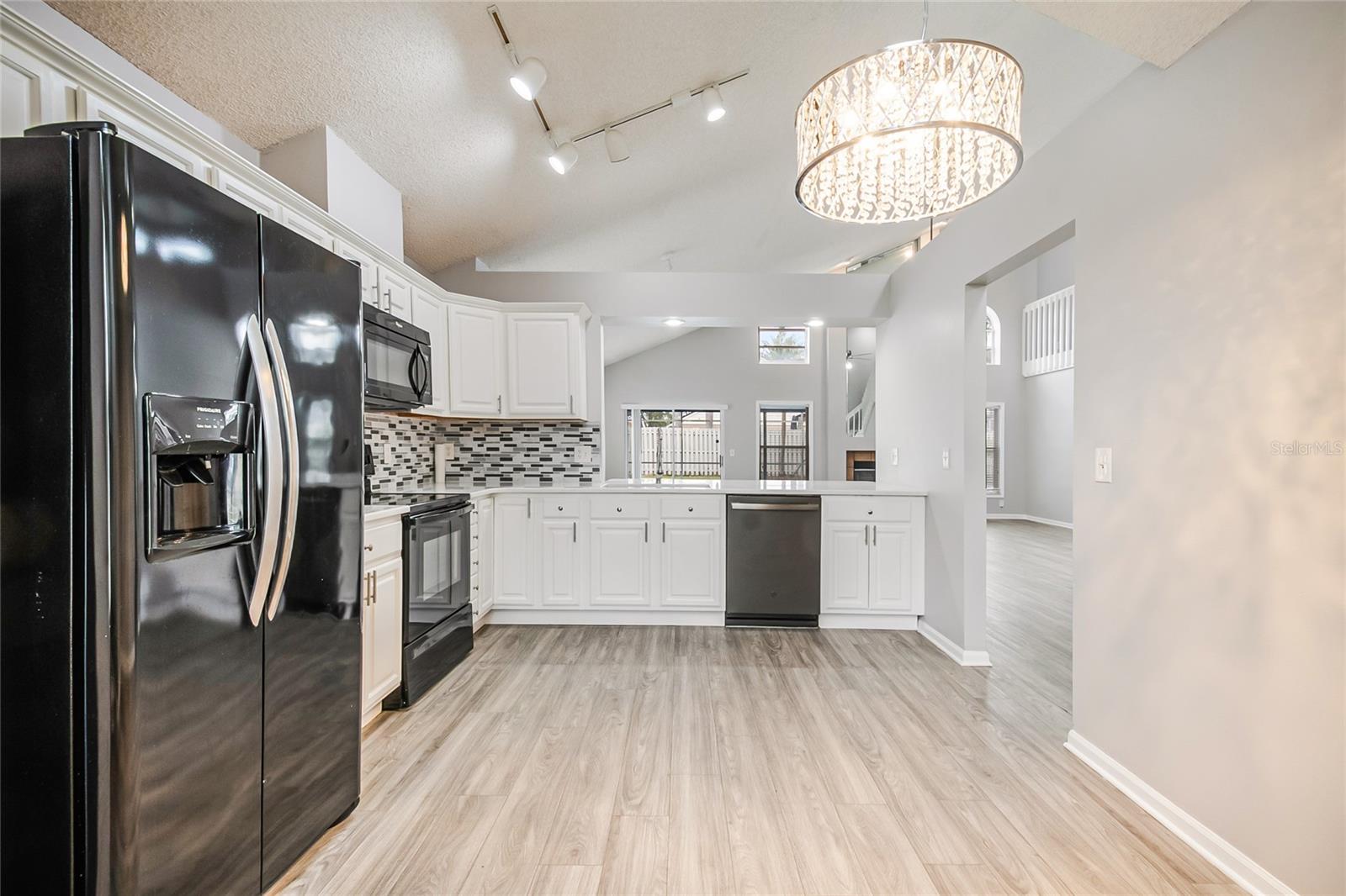 HUNTERS CREEK TR 430A PH 01 - Residential Lease