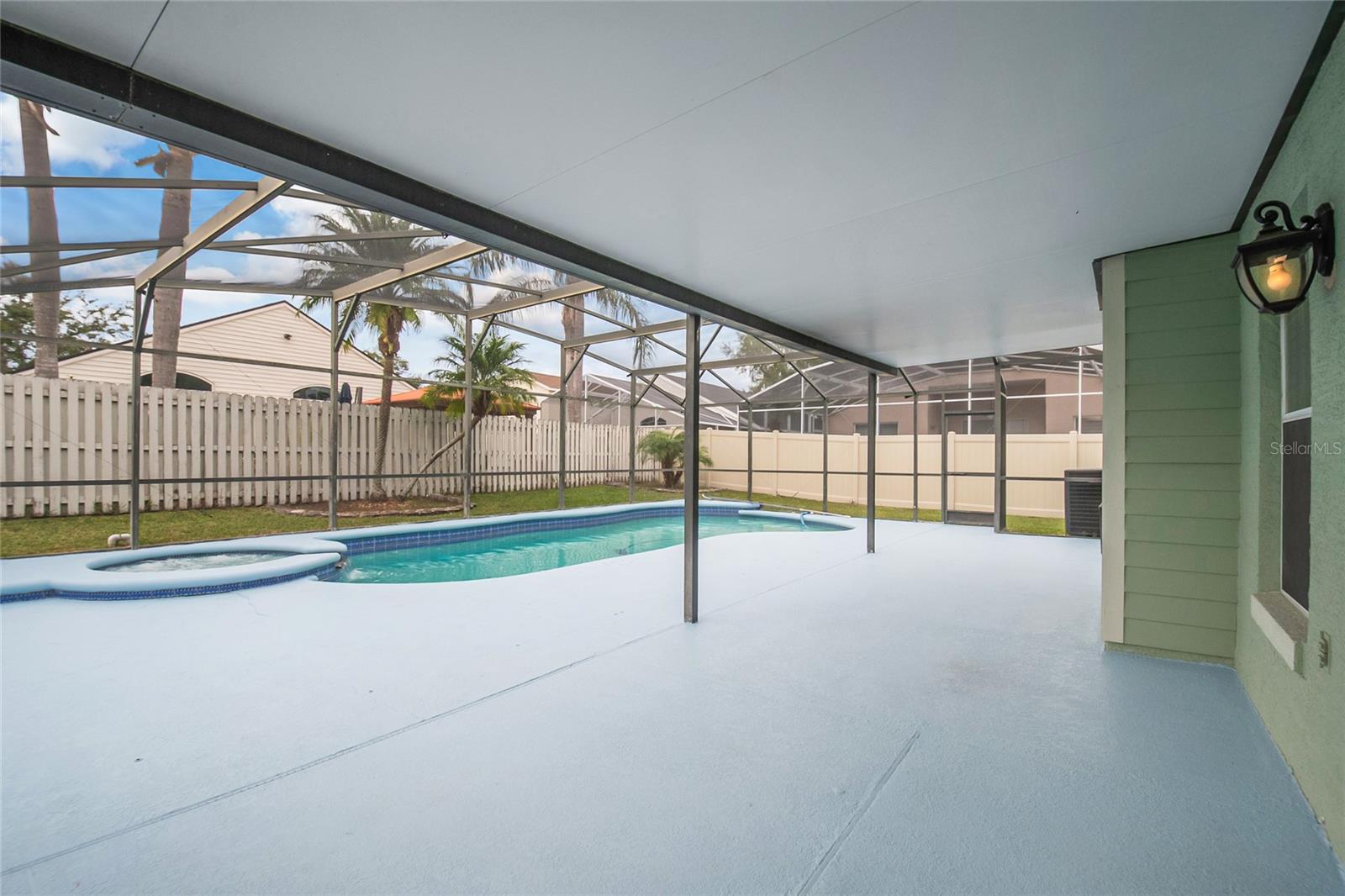 HUNTERS CREEK TR 430A PH 01 - Residential Lease