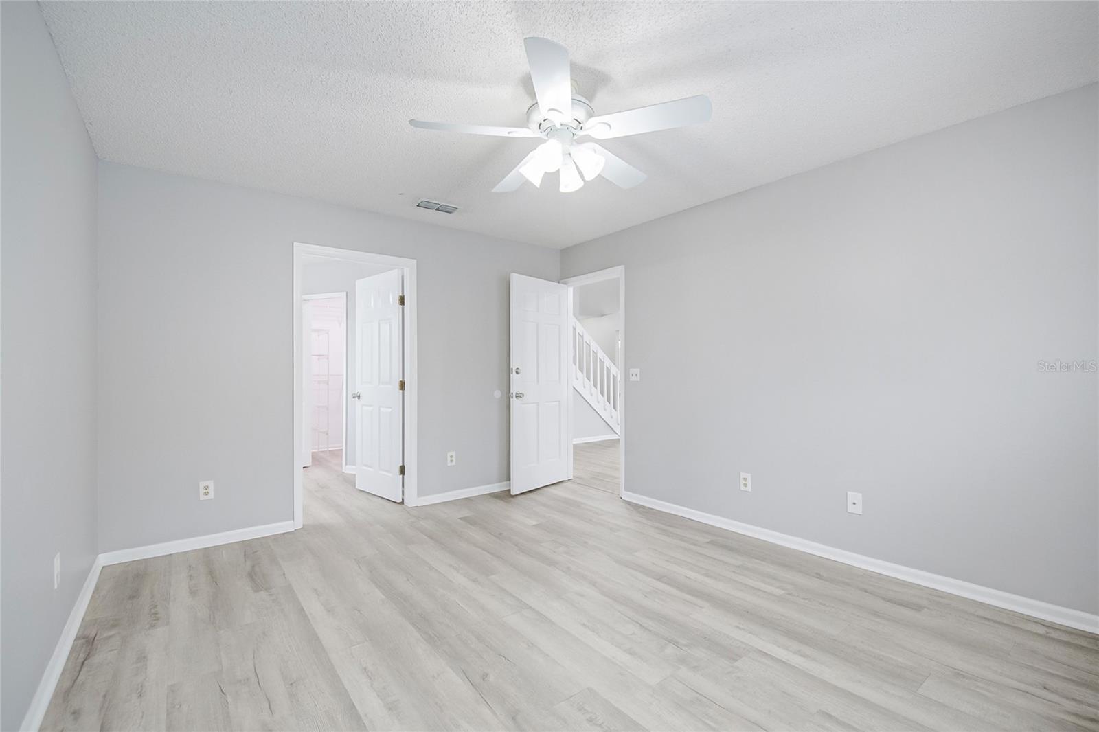 HUNTERS CREEK TR 430A PH 01 - Residential Lease