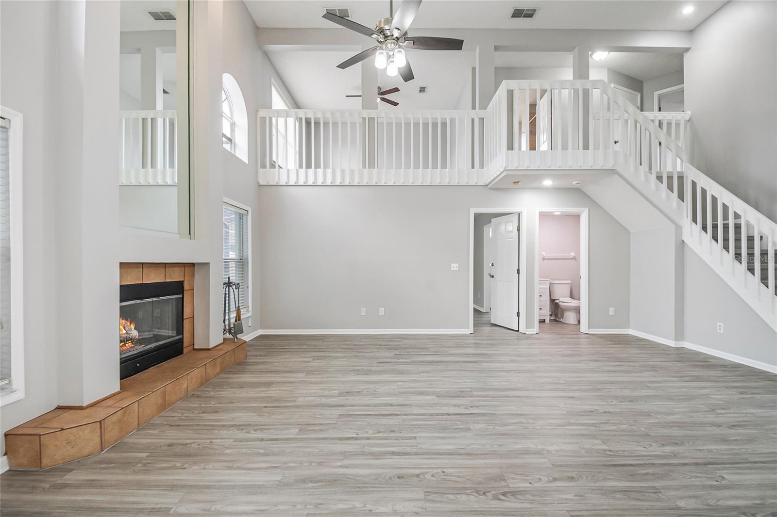 HUNTERS CREEK TR 430A PH 01 - Residential Lease