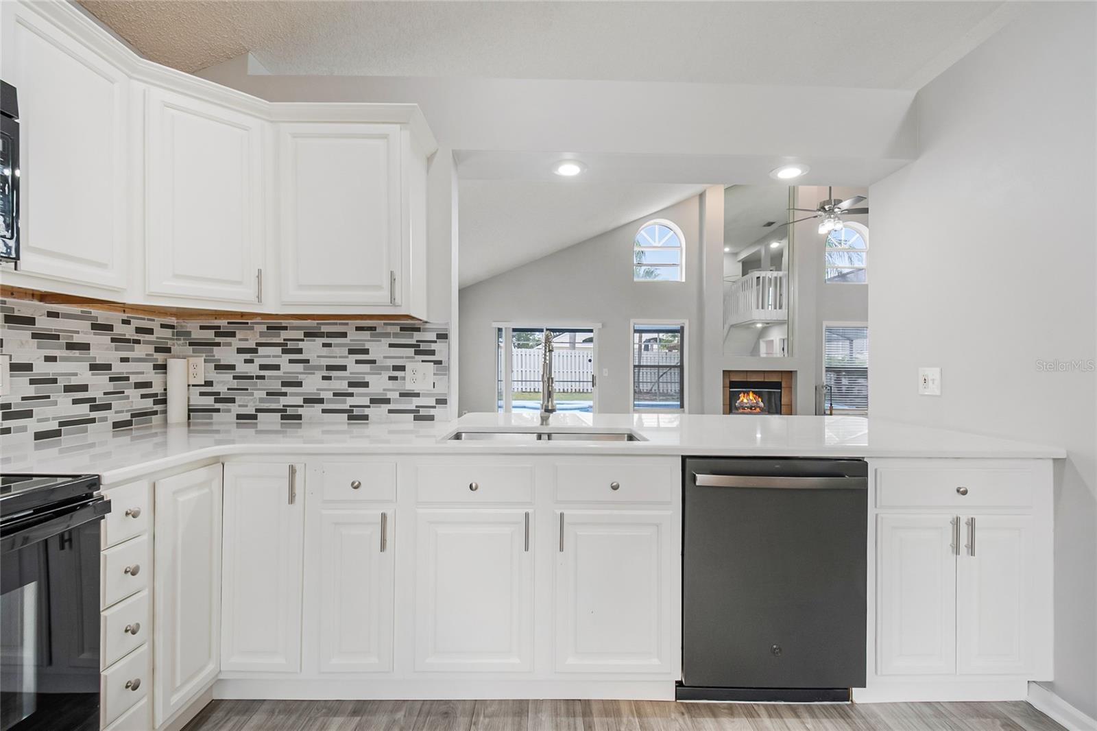 HUNTERS CREEK TR 430A PH 01 - Residential Lease