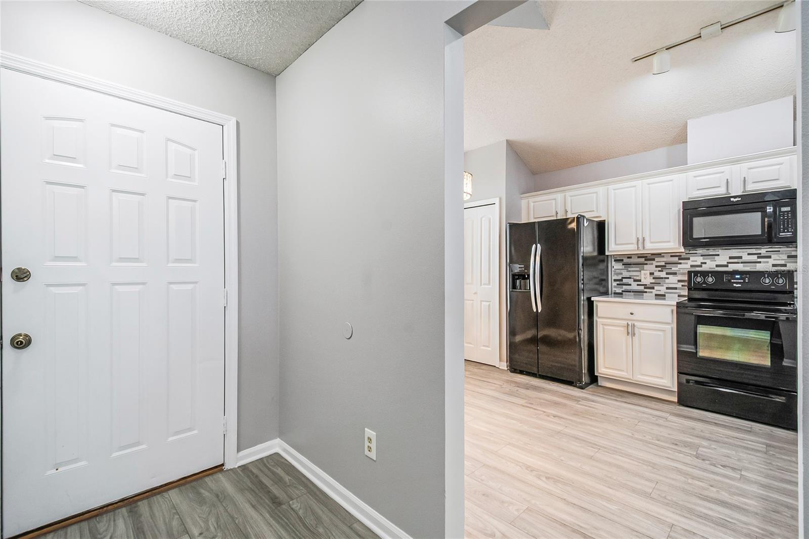 HUNTERS CREEK TR 430A PH 01 - Residential Lease