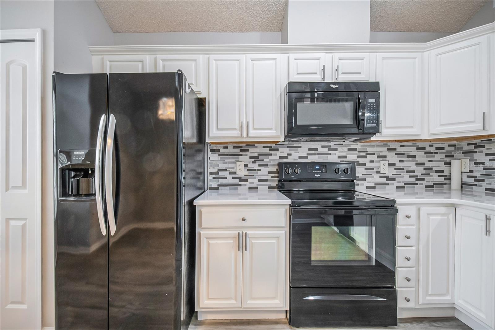 HUNTERS CREEK TR 430A PH 01 - Residential Lease