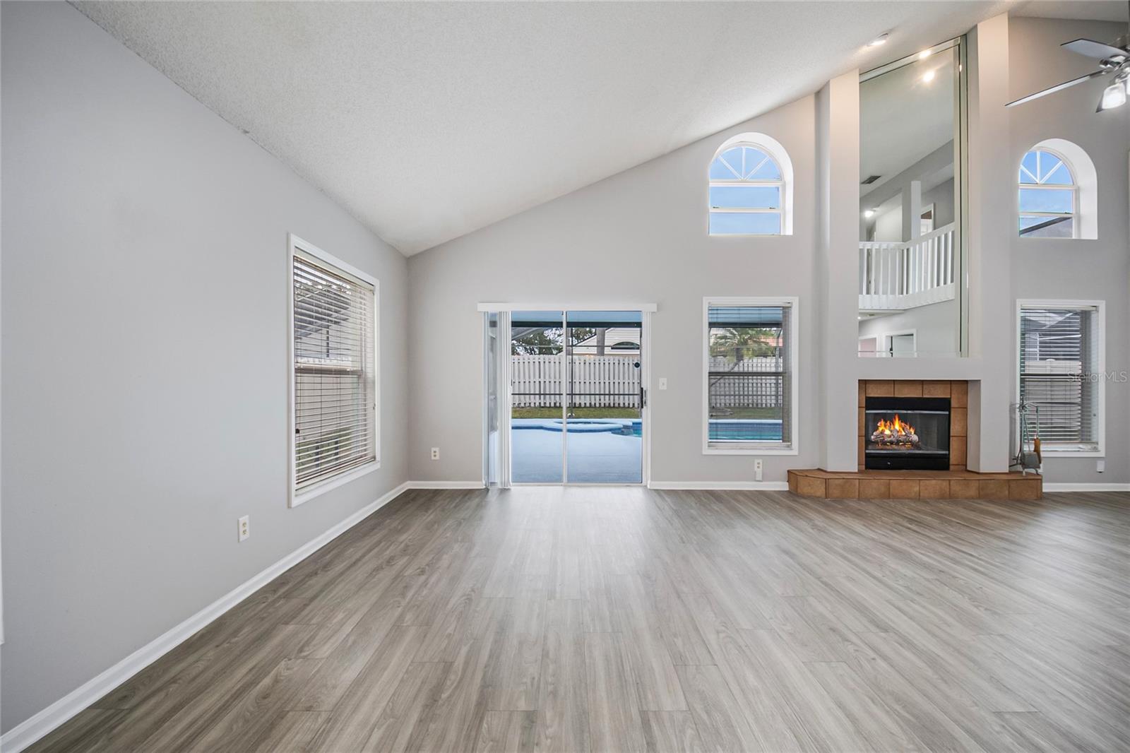 HUNTERS CREEK TR 430A PH 01 - Residential Lease