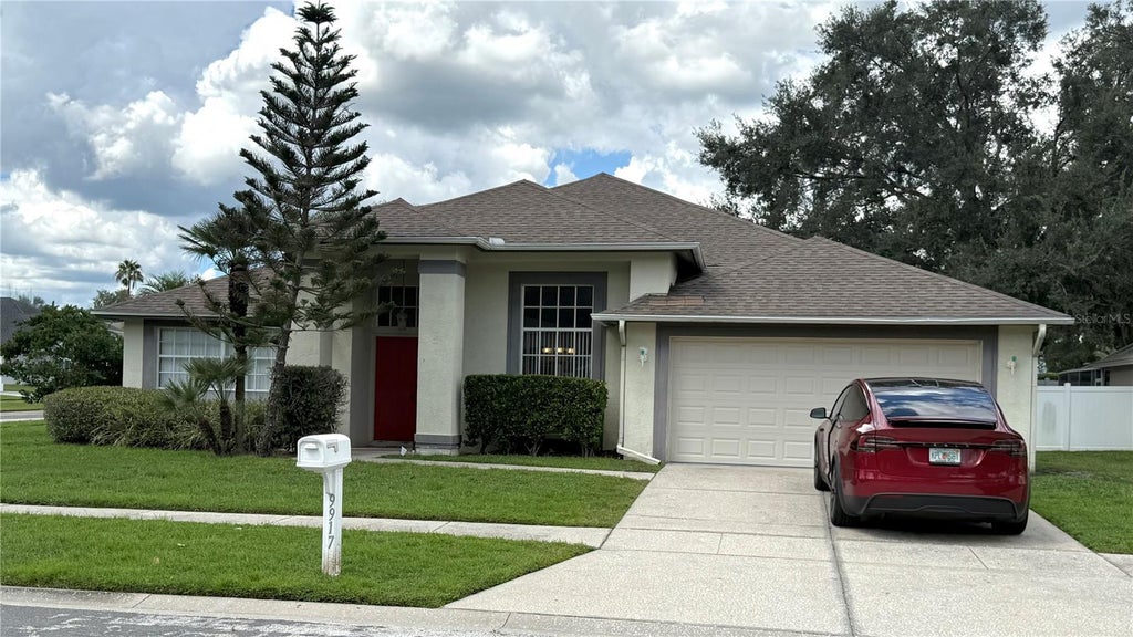 Photo of 9917 Colonnade Drive, Tampa, FL 33647 (MLS # TB8544260)