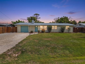 1664 LAKEVIEW PLACE ENGLEWOOD FL 34223