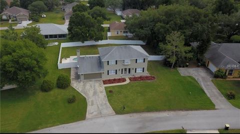 A home in WINTER HAVEN