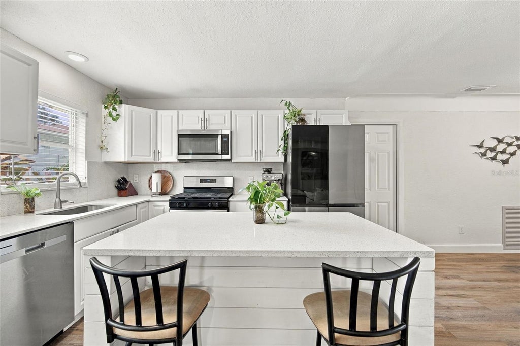 Photo of 5915 35th Avenue N, St Petersburg, FL 33710 (MLS # TB8555621)