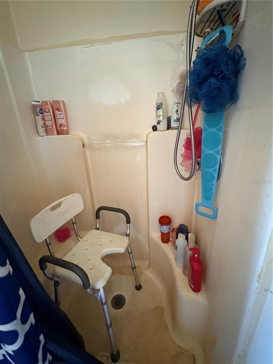 PINE RDG - Residential