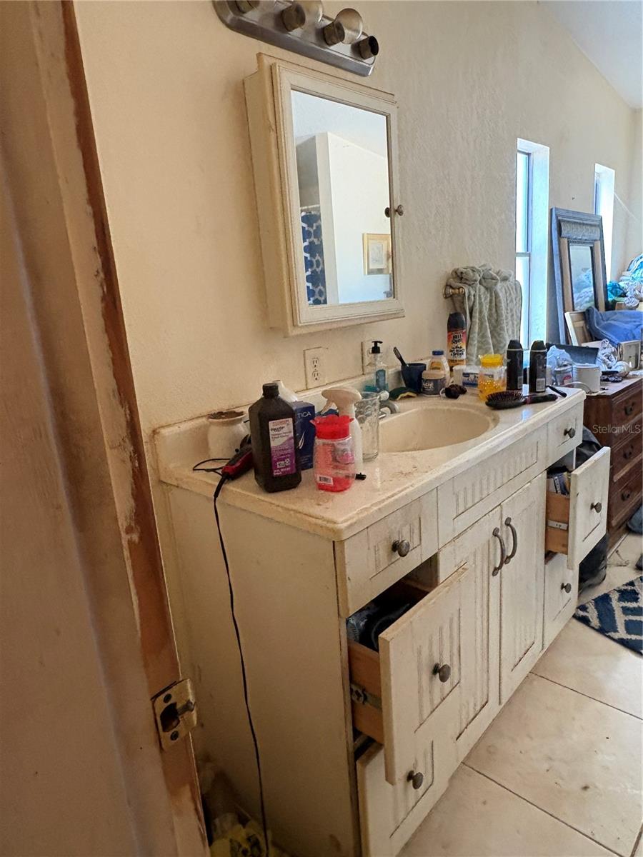 PINE RDG - Residential