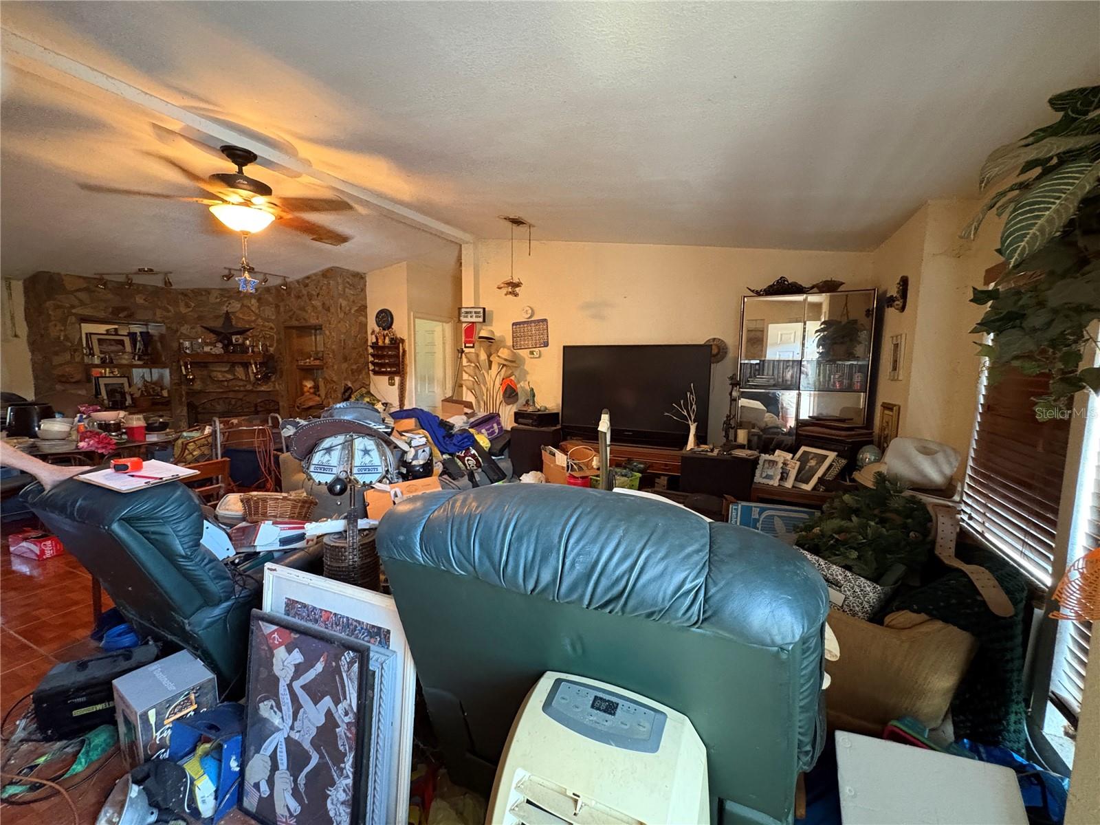 PINE RDG - Residential