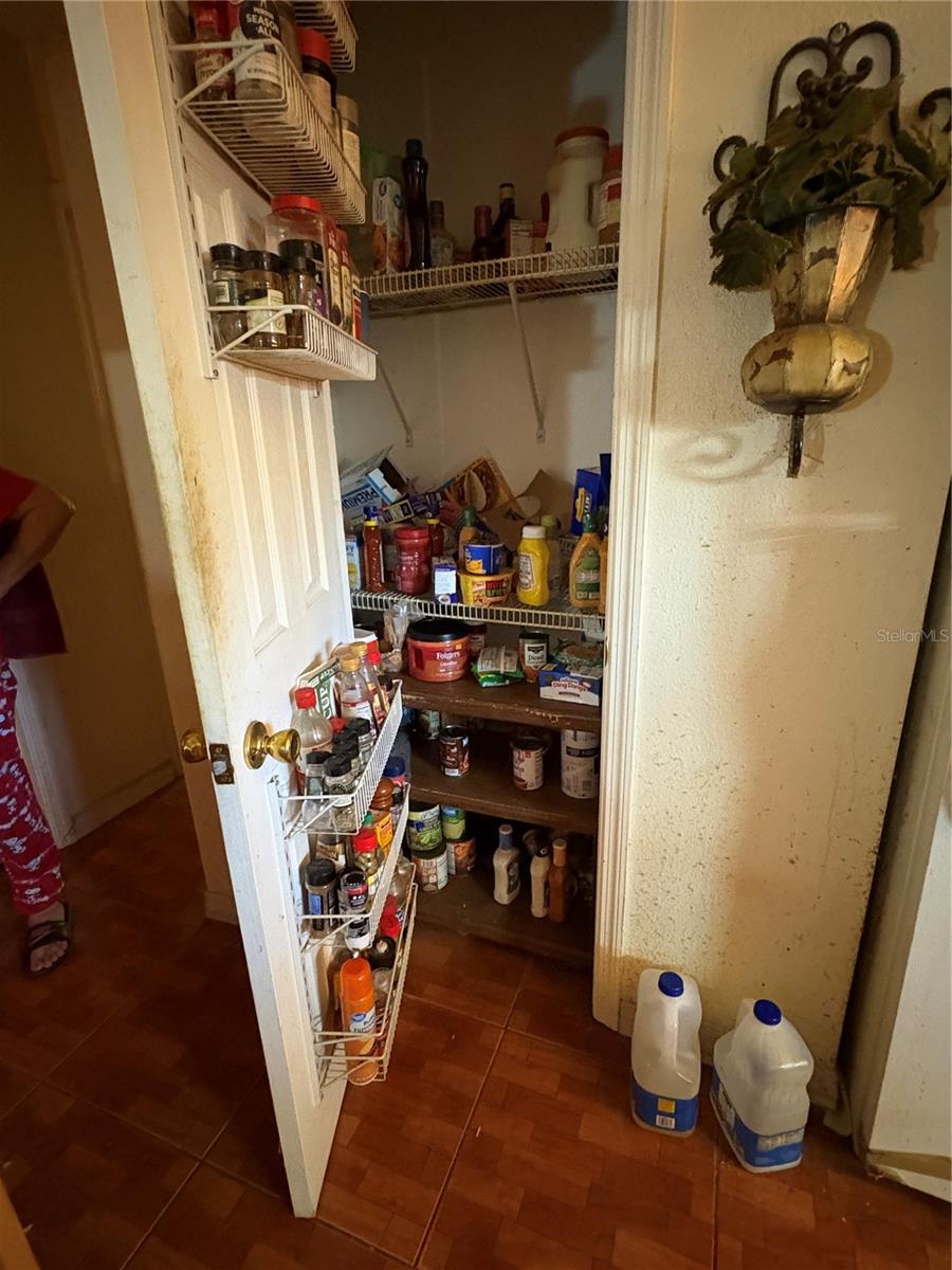 PINE RDG - Residential