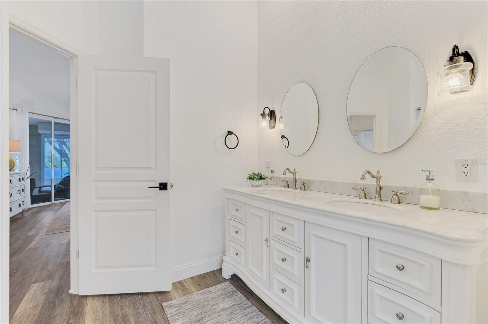 STONEBRIDGE AT RIVERWOOD - Residential