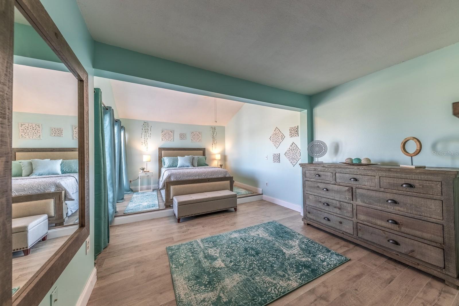 MADEIRA BEACH YACHT CLUB CONDO - Residential Lease