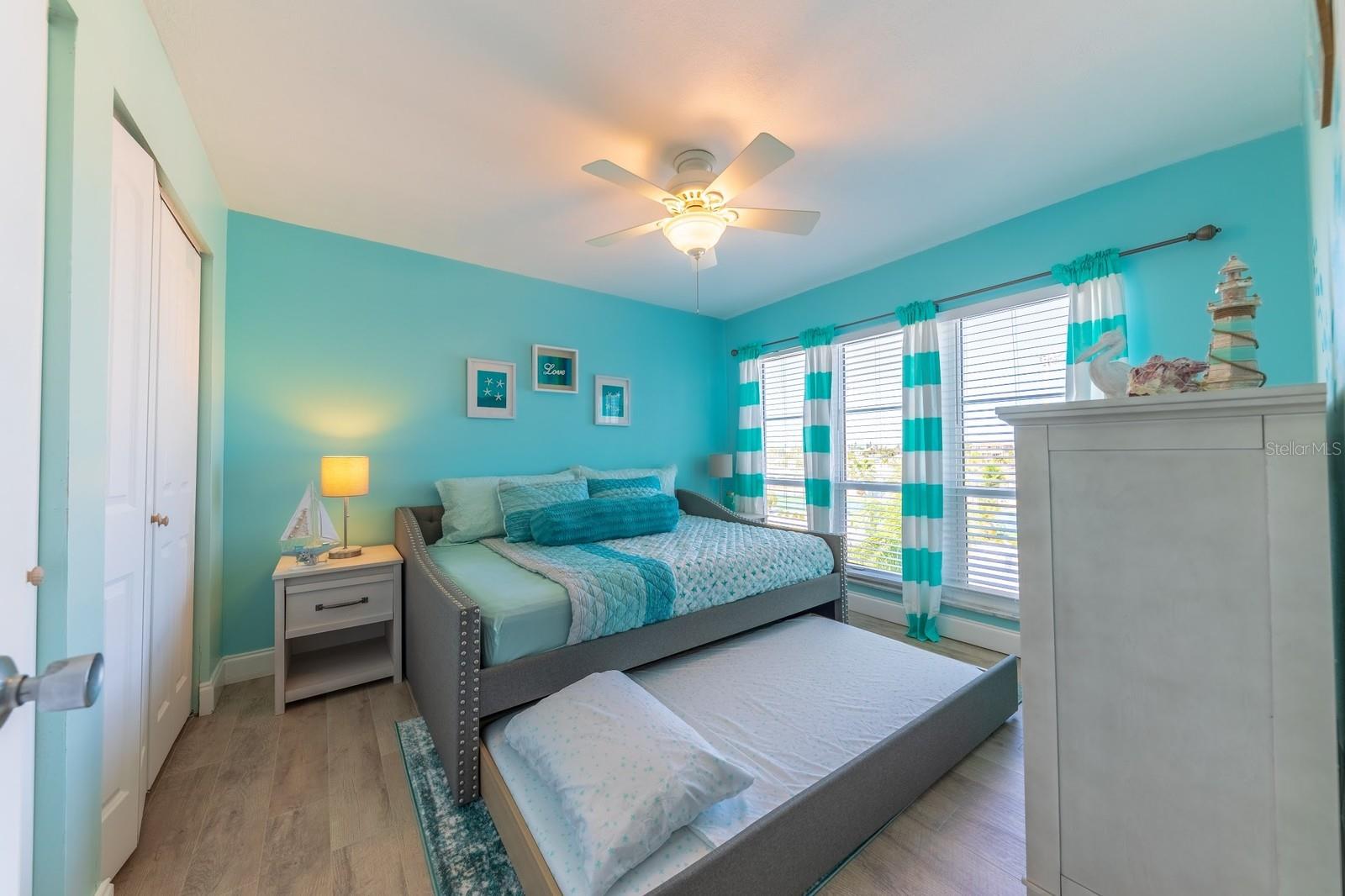 MADEIRA BEACH YACHT CLUB CONDO - Residential Lease