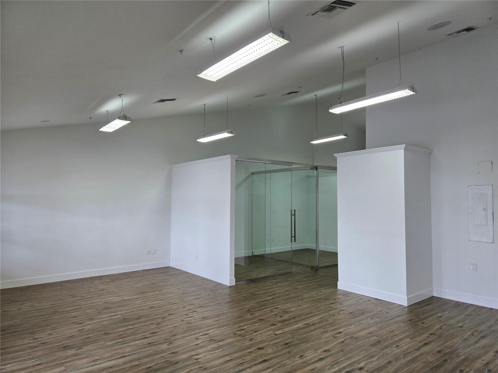 HARBORSIDE WOODS TR B 04 13A - Commercial Lease