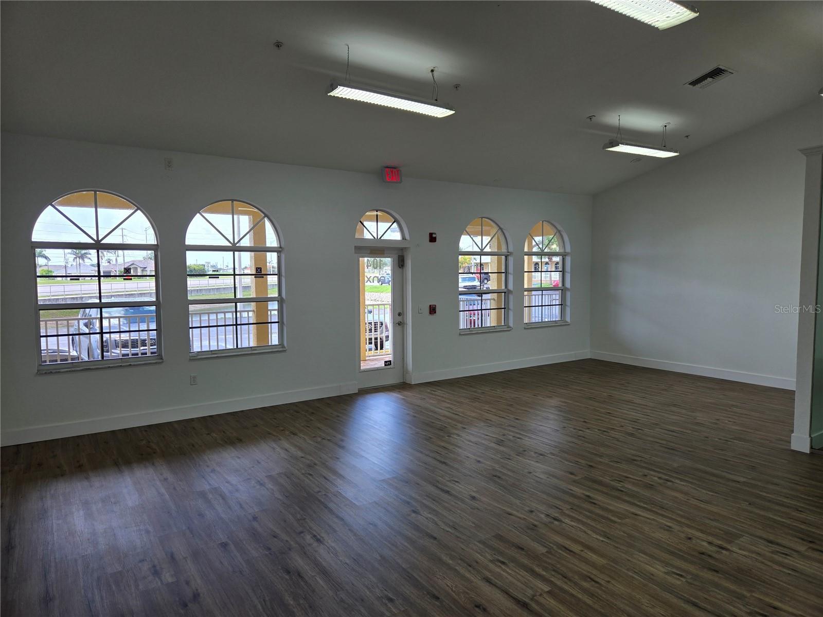 HARBORSIDE WOODS TR B 04 13A - Commercial Lease