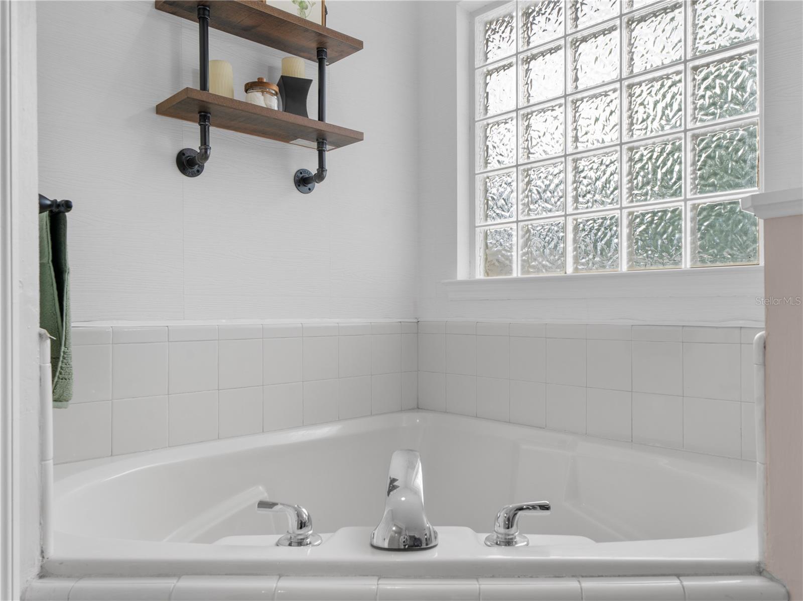 OAK GLEN PH I - Residential