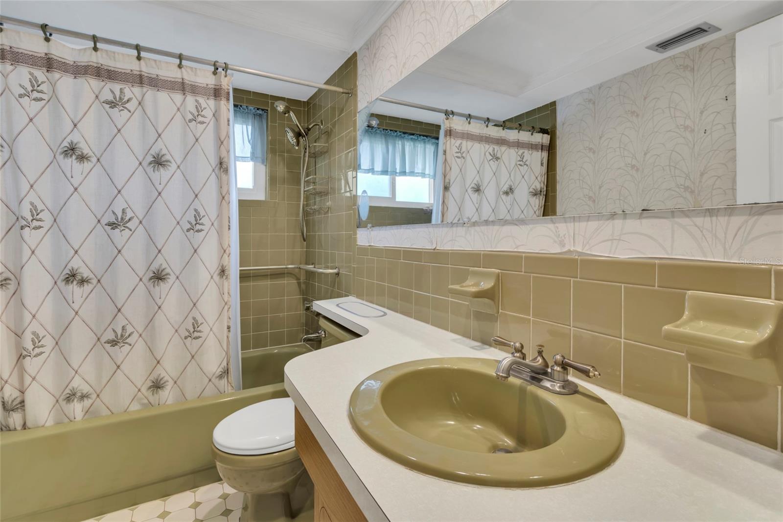 BEACON WOODS VILLAGE - Residential