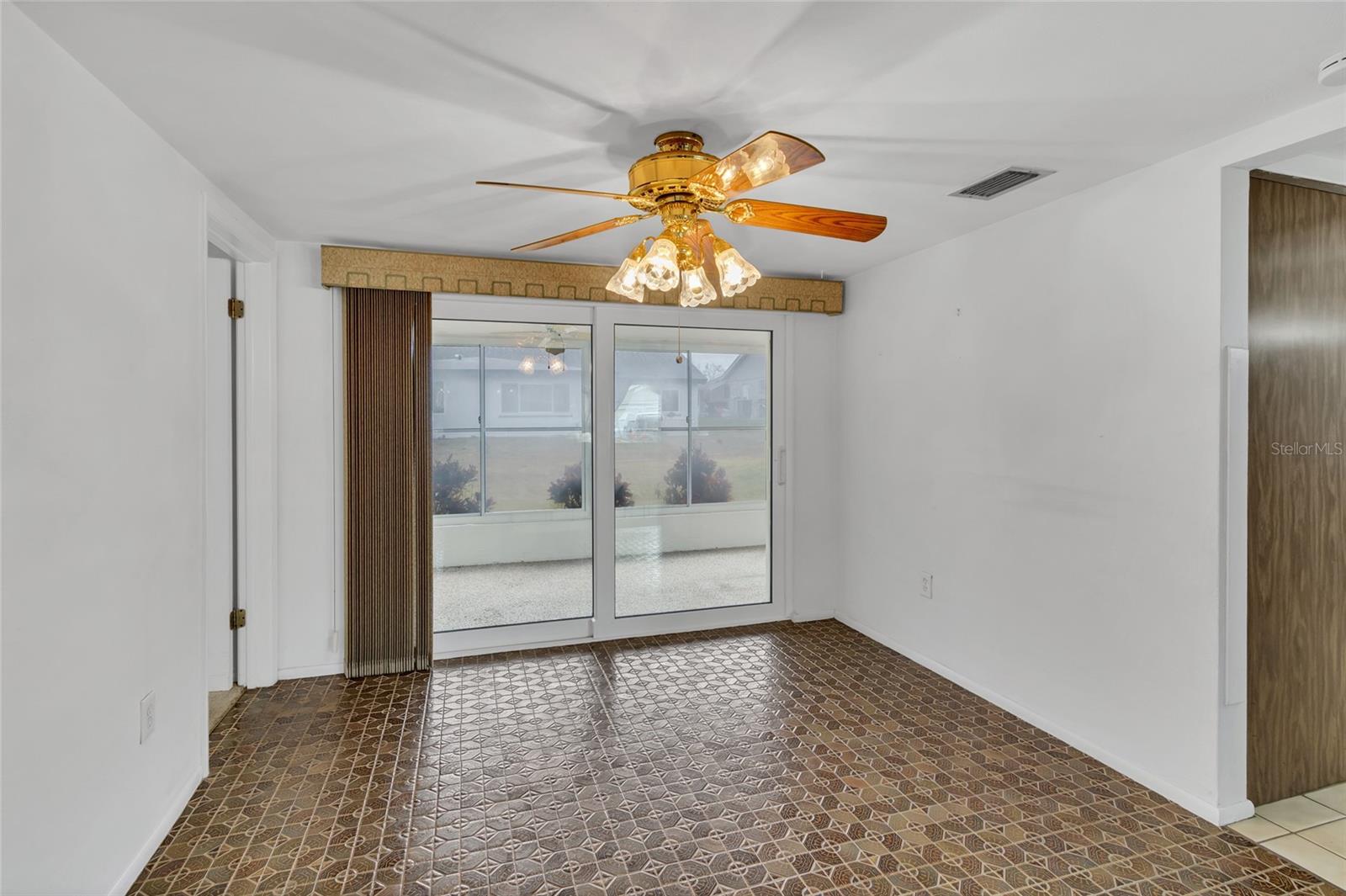 BEACON WOODS VILLAGE - Residential