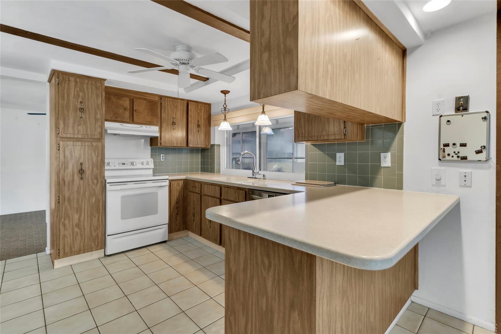 BEACON WOODS VILLAGE - Residential