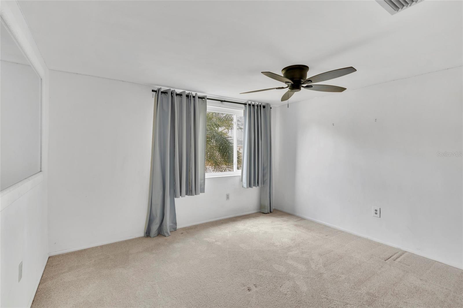 BEACON WOODS VILLAGE - Residential