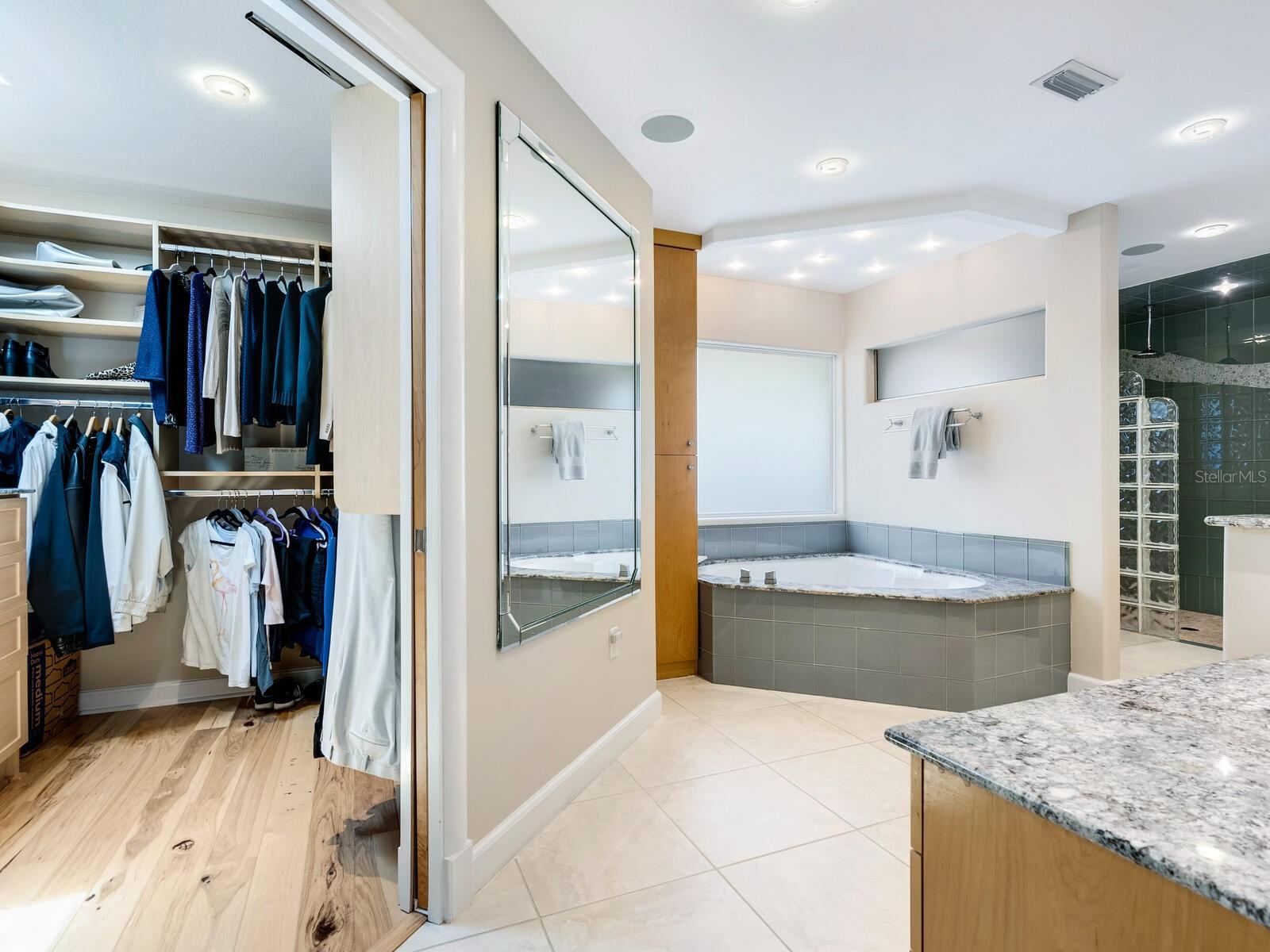 BIRD KEY SUB - Residential