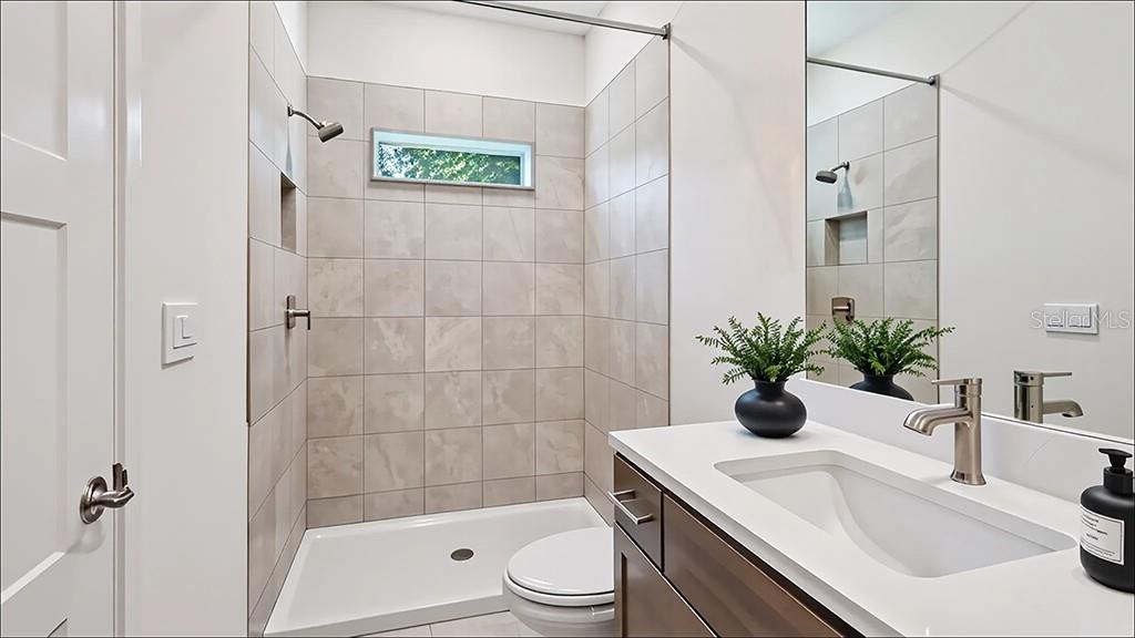 BUCHANAN TRAILS - Residential